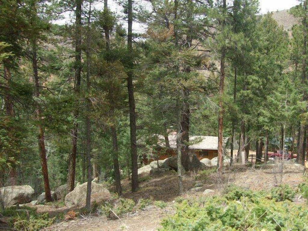Log Cabin for 5 Guests in Green Mountain Falls, Teller County