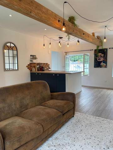 Gîte pour 2 personnes, avec jardin et vue, adapté aux familles à Lisieux