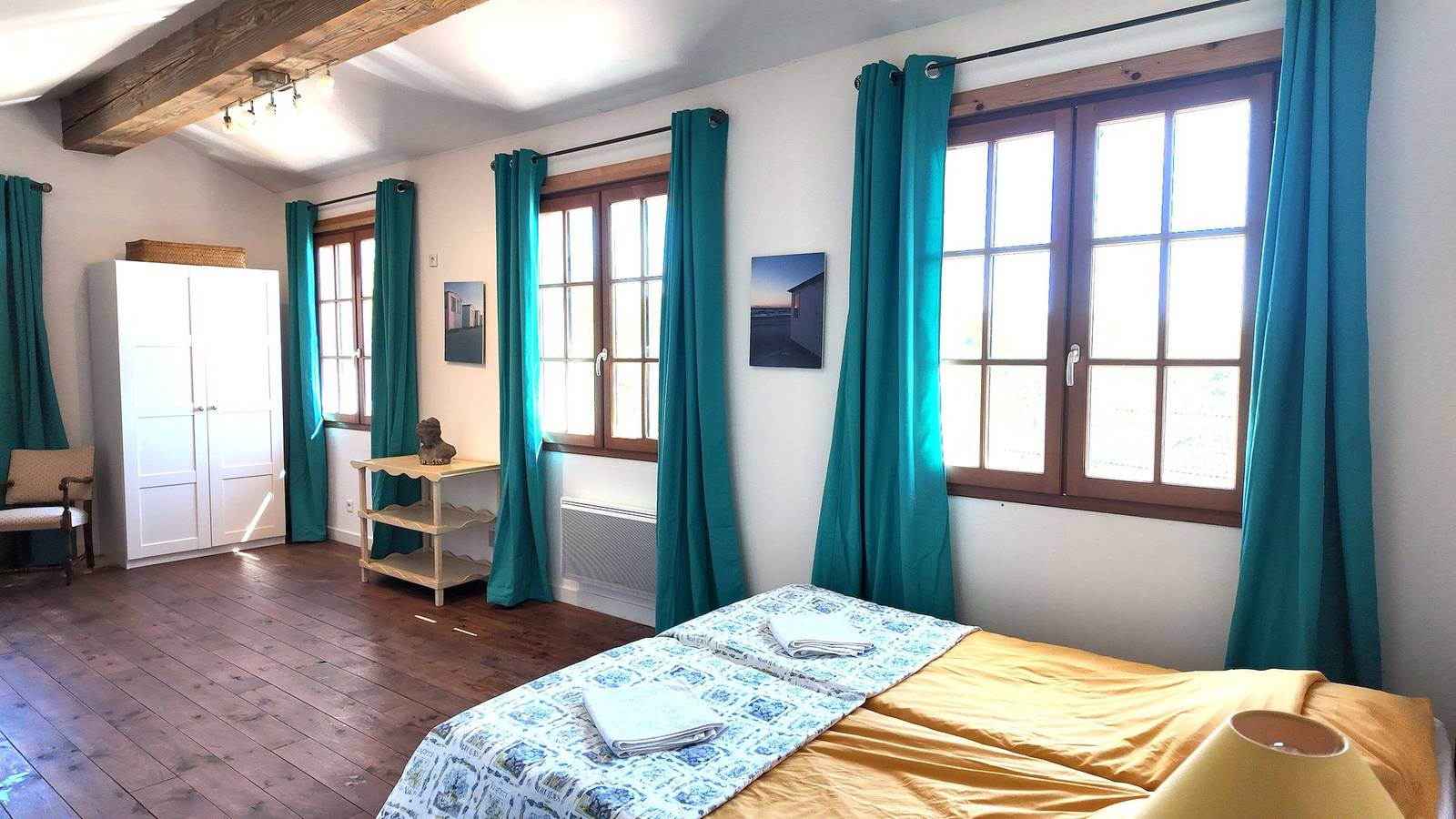 Vakantiehuis 'Domaine De Bellac - Le Calèche' met gedeeld zwembad, privéterras en wifi in Roussines, Regionaal Natuurpark van de Perigord-Limousin