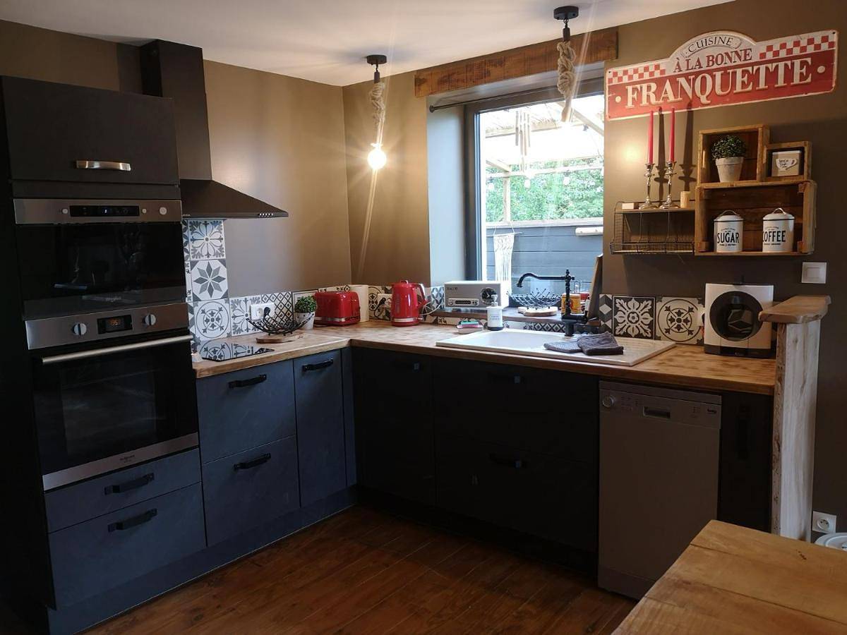 Appartement entier, Two-Bedroom Apartment in Valognes, Côte de la Déroute