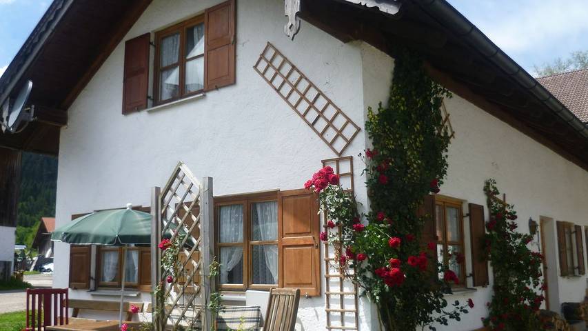 Ferienhaus für 6 Personen, mit Terrasse und Garten - 1