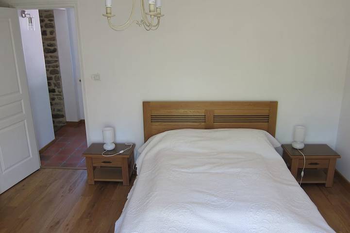 Gîte pour 9 personnes, avec jardin à Corseul - 2