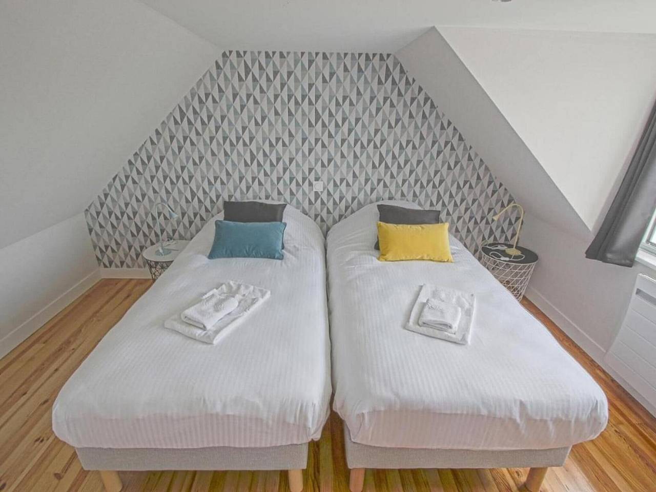 Holiday Home in the heart of Calvados with Terrace in Saint-Benoît-de-l'Aure, Bayeux und Umgebung