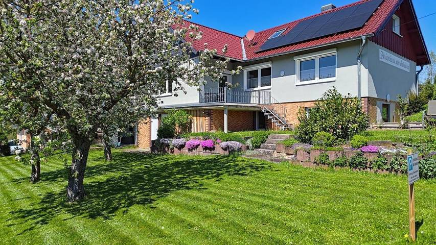 Ferienwohnung für 2 Personen, mit Ausblick und Garten, mit Haustier in Wartburg