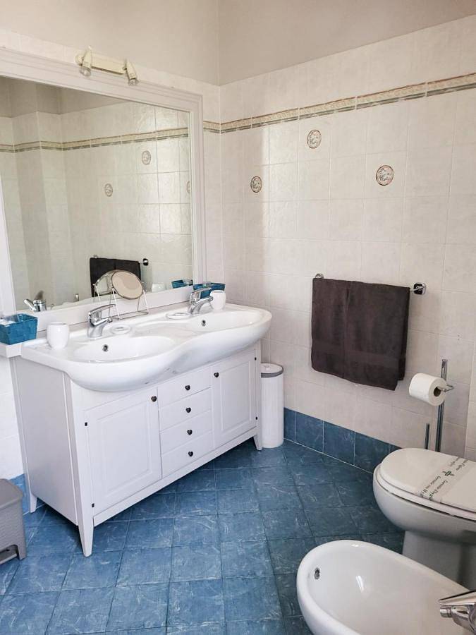 Chambre d’hôte pour 2 personnes, avec jardin ainsi que piscine et vue à Montale - 4