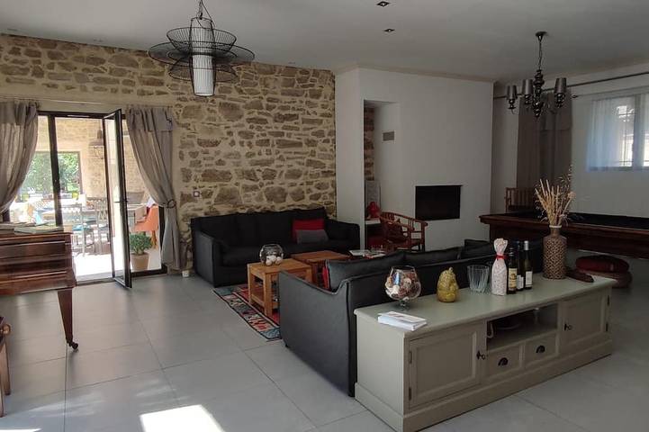 Gîte pour 16 personnes, avec jardin et terrasse à Cabannes - 4