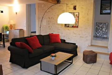 Location de vacances pour 8 personnes, avec terrasse et jardin, animaux acceptés à Civray-de-Touraine