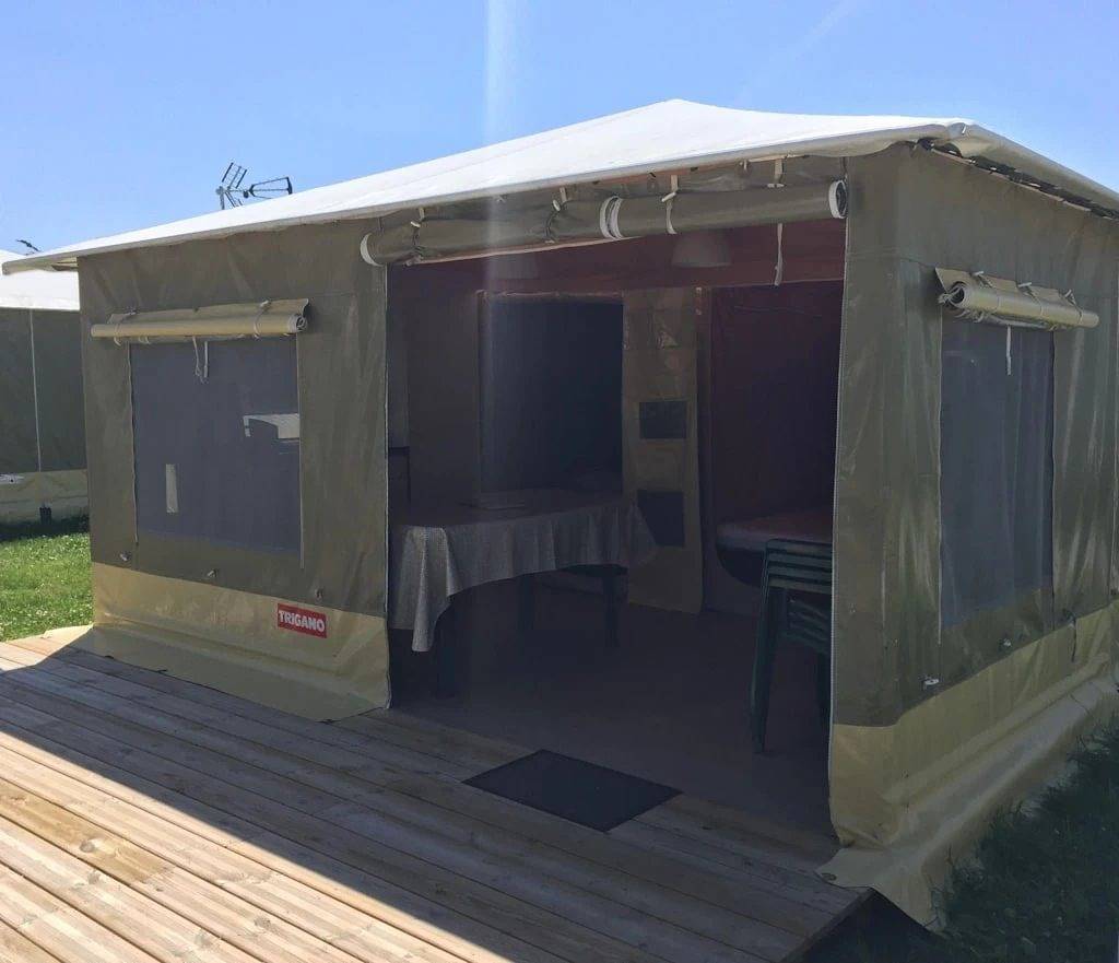 Camping 3 étoiles - Piscine  - ccbgcbi in Baye, Région de Quimper