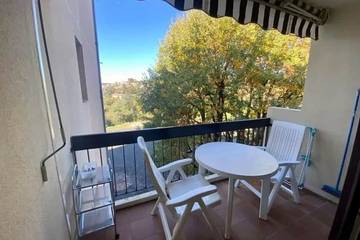 Gîte pour 2 personnes, avec balcon à Gréoux-les-Bains