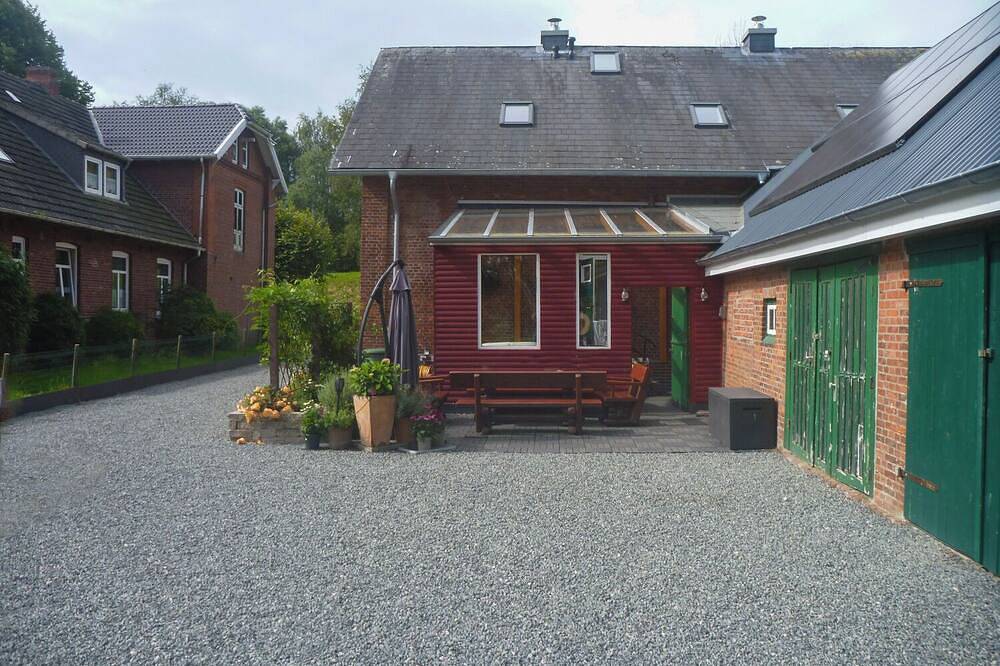Direkt am Deich großes Haus für 2 Familien, Haustiere, Wallbox, 2900qm Grundstk. in Oberndorf-Oste, Landkreis Cuxhaven