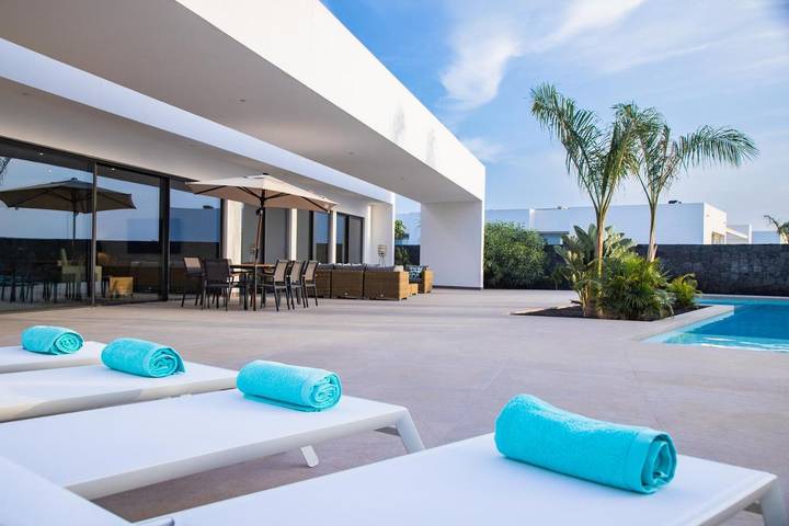 Chalet para 6 personas, con Terraza y Jardín además de Piscina y Vistas en Lanzarote - 2