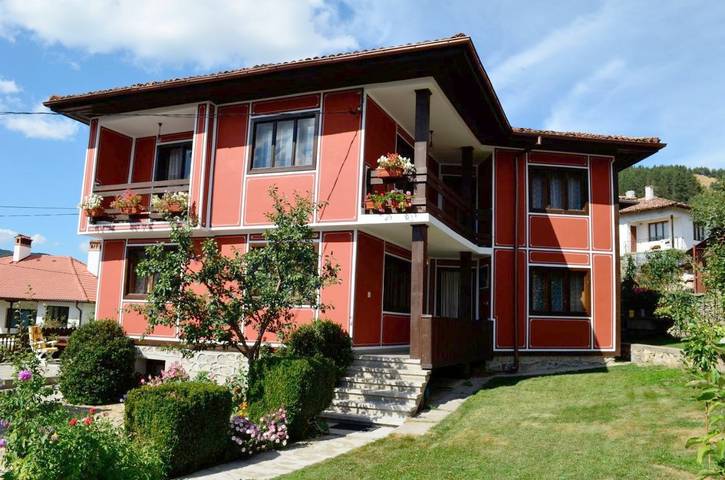 Maison d’hôte pour 3 personnes, avec Balcon et Terrasse ainsi que Jardin et Vue à Koprivchtitsa - 2