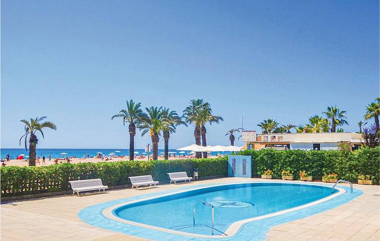 Ferienwohnung für 6 Personen, mit Terrasse und Pool in Santa Susanna - 3