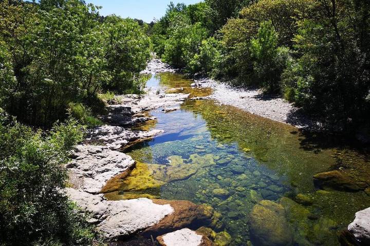 Location de vacances pour 9 personnes, avec terrasse, animaux acceptés à Aigues-Vives (Hérault) - 3