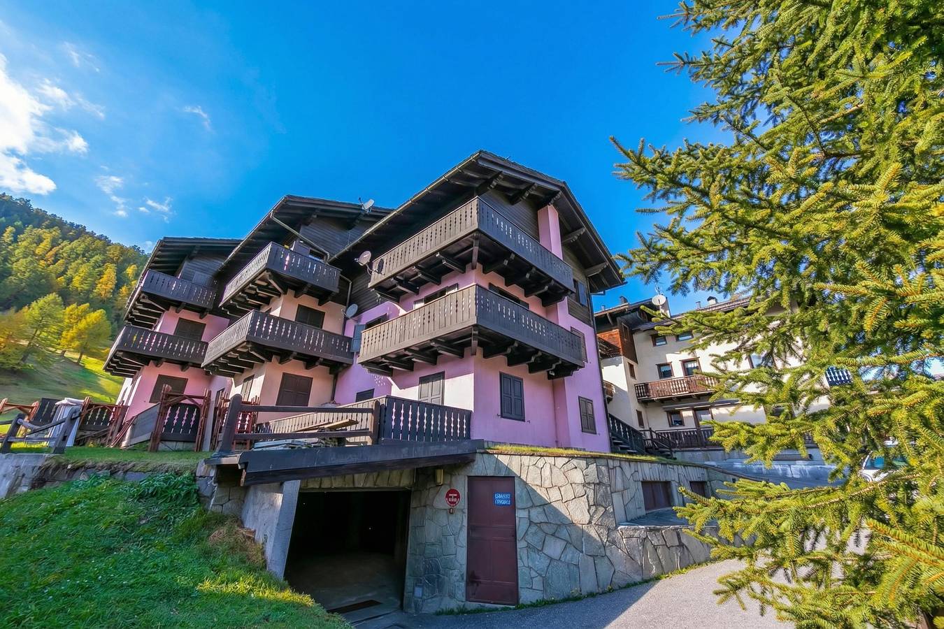 Appartamento intero, Casa Cisi ski in-Ski out 20m in Livigno (Borgo), Livigno