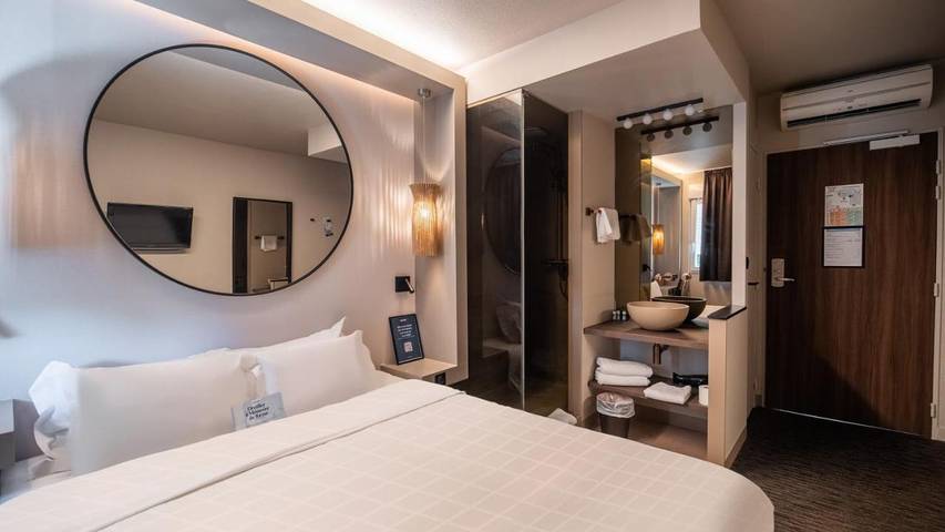 Hôtel pour 2 personnes, avec terrasse, animaux acceptés à Ussac - 4