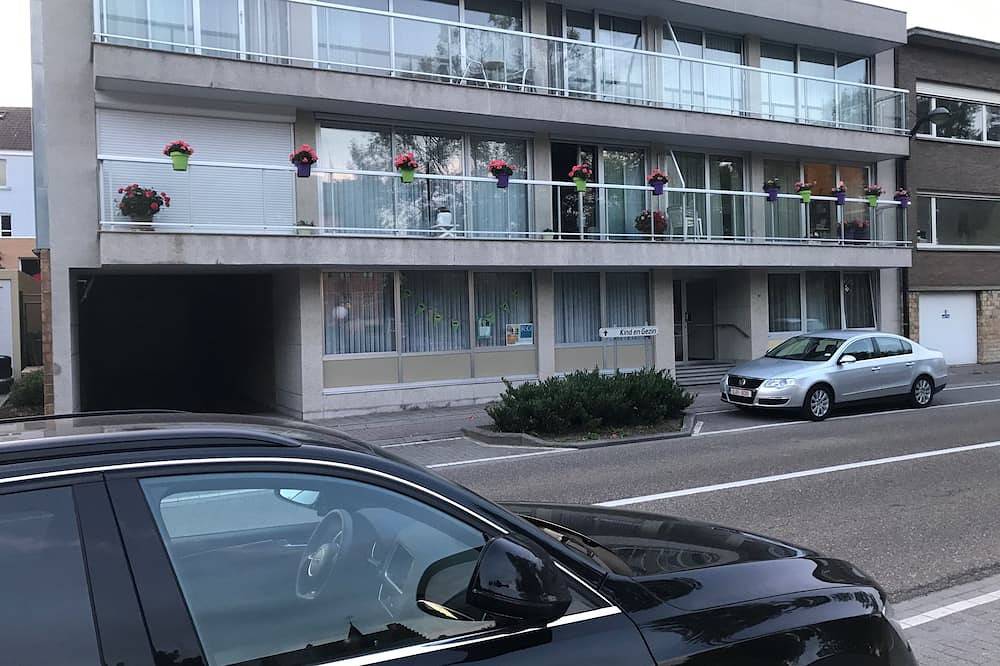Geheel appartement, Zaventem Brussels Airport Appartement 3 (15 minuten lopen naar de luchthaven: Lakeside; Citybus in Zaventem, Vlaams-Brabant