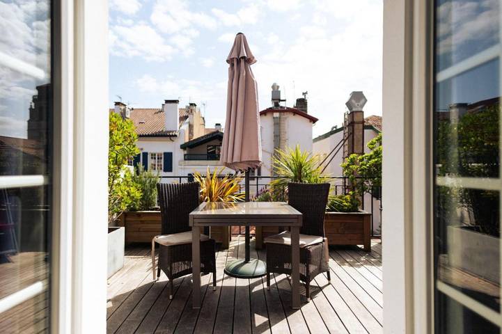 Hôtel pour 2 personnes, avec terrasse, animaux acceptés dans Port De Saint Jean De Luz - 3