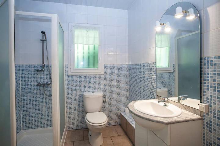 Gîte pour 4 personnes, avec piscine ainsi que jardin et terrasse à Mazamet - 4