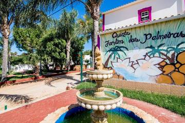 Location de vacances pour 5 personnes, avec balcon et jardin dans Alcantarilha