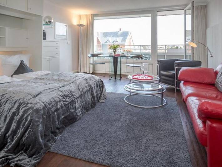Ganze Ferienwohnung, Sturmnest - 1-Zimmerwhg. für 2 Personen, in zentraler, ruhiger Lage, 2. Og, Blk., Stellplatz in Westerland, Sylt (Gemeinde)