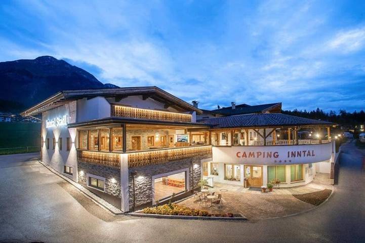 Camping für 5 Personen, mit Ausblick und Terrasse sowie Sauna und Pool in Tirol - 2