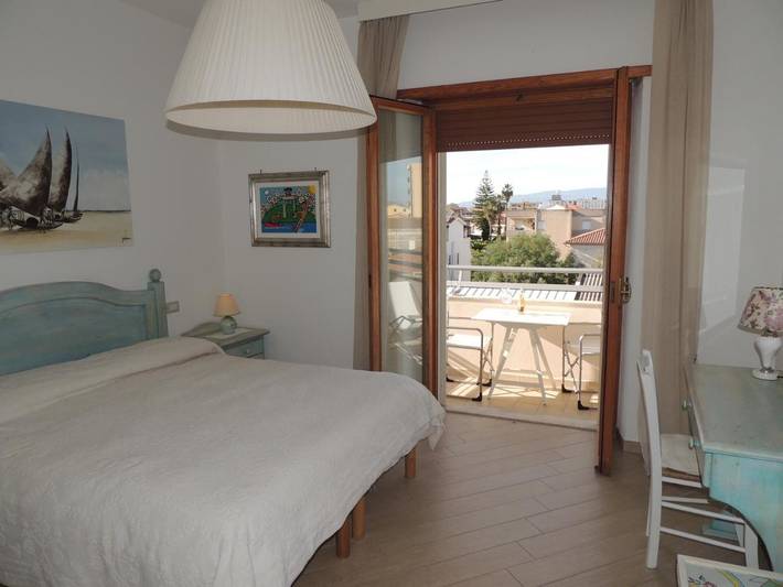 Chambre d’hôte pour 3 personnes, avec vue et balcon à Oristano - 4