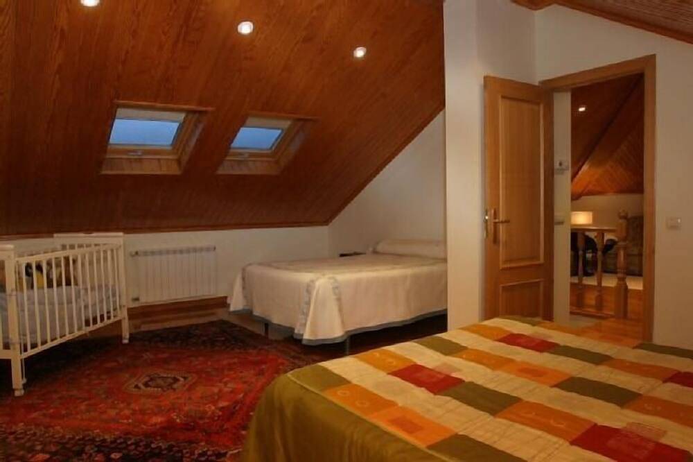 Casa rural María Bargiela de alquiler completo (máx. 10 personas in Salvatierra de Miño, Provincia de Pontevedra