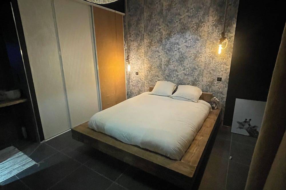 Appartement entier, Appartement 110 m2 quartier médiéval. in Clermont-Ferrand, Parc naturel régional des Volcans d'Auvergne