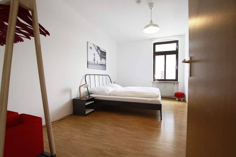 Appartement entier, En Ville-Location- 3 Anna Iff-Salle de bain privée in Würzburg, Région viticole de Franconie