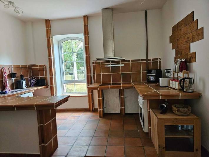 Gîte pour 2 personnes, avec piscine et sauna ainsi que jardin et vue à Thézan-lès-Béziers - 2