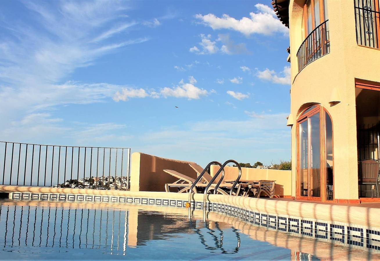 Costa - Blanca - Villa with sea views, air conditioning, Wifi and pool heating in Pego, Costa Blanca