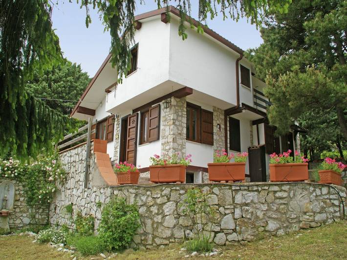 Appartamento per 2 persone, con terrazza, adatto a famiglie con bambini in Spello