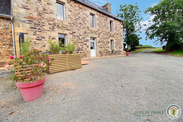 Gîte pour 4 personnes, avec jardin et terrasse en Cotes-d'Armor - 3