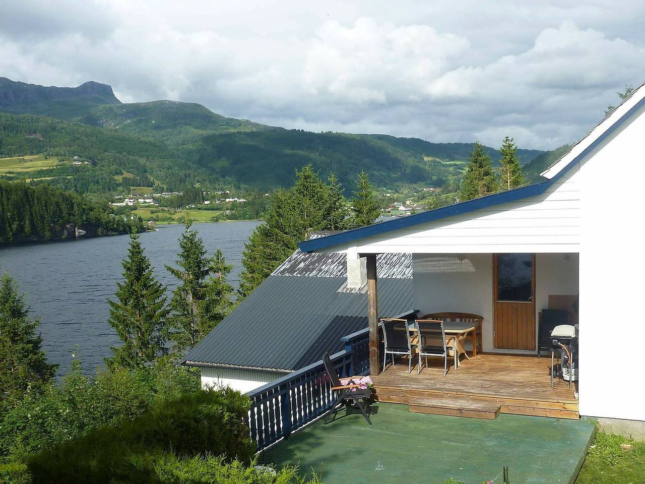 10 person holiday home in Bygstad-By Traum in Gaular