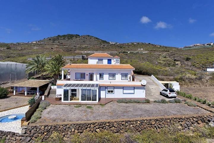 Apartamento entero, A dream view just 800 m from the sea. Ideal location for exploring the east. Veranda in Puntallana, La Palma Norte
