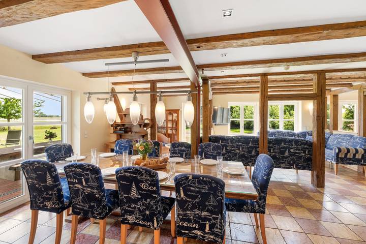 Ferienhaus für 14 Personen, mit Terrasse und Garten sowie Sauna und Seeblick in Mecklenburg-Vorpommern - 4