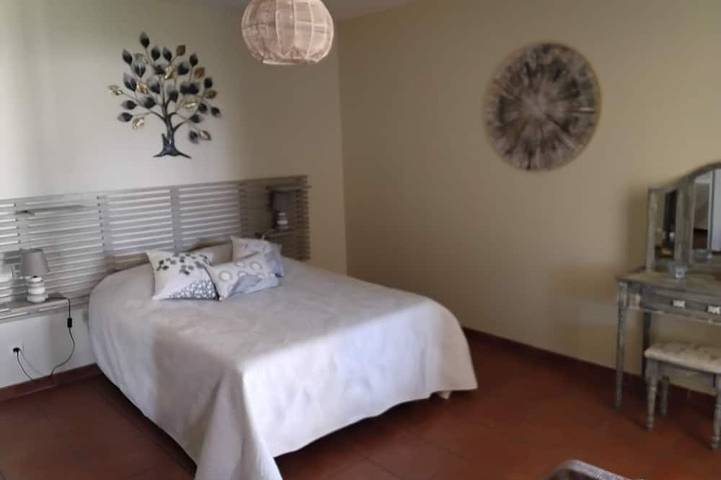 Gîte pour 4 personnes, avec terrasse et jardin à Puissalicon - 2