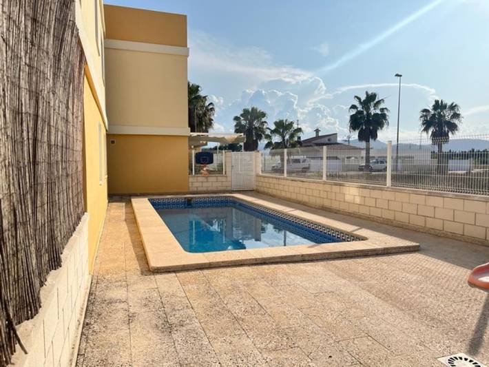 Ferienhaus für 4 Personen, mit Terrasse und Pool, mit Haustier in Oliva - 2