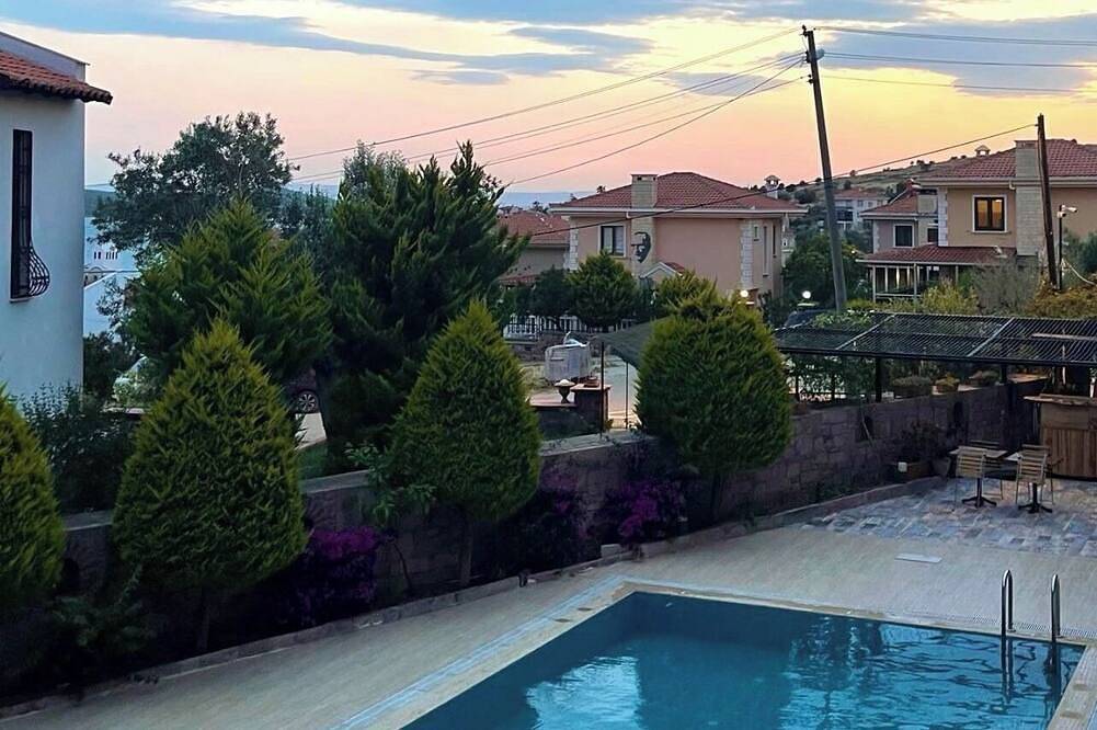 Ganze Wohnung, Charming 1-Bedroom Sea View Apartment with Kitchen on Cunda Island in Ayvalık, Türkische Ägäis