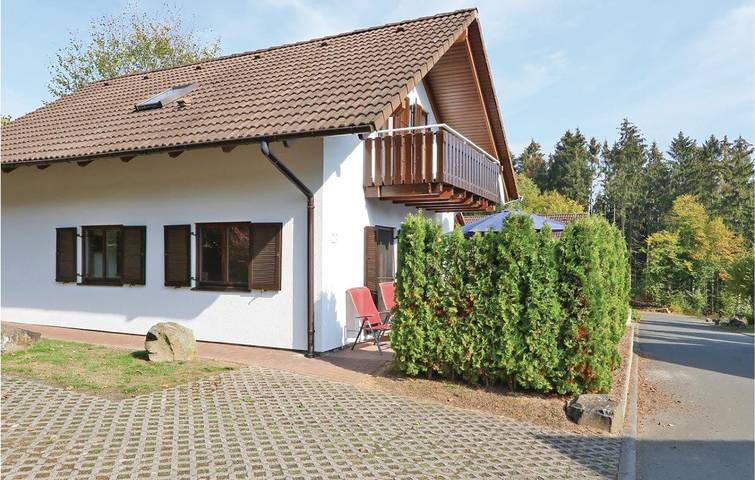 Ferienhaus für 9 Personen, mit Sauna und Garten sowie Terrasse in Kirchheim - 2
