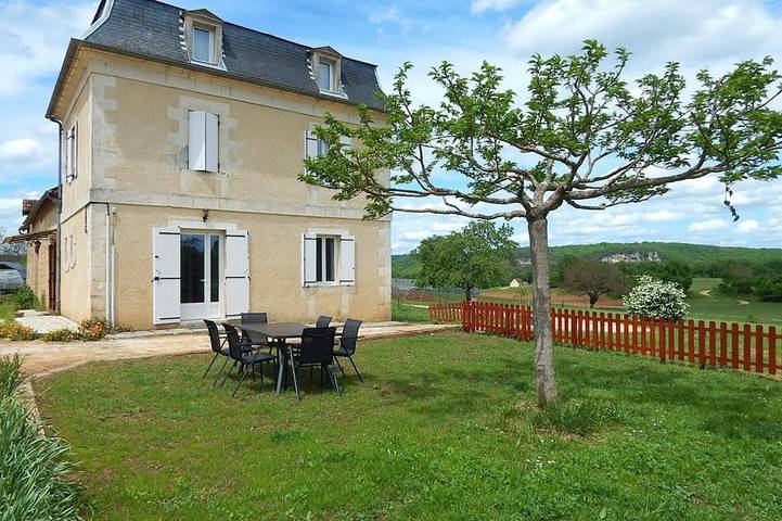 Gîte pour 6 personnes, avec jardin à Campagne (homonymie)