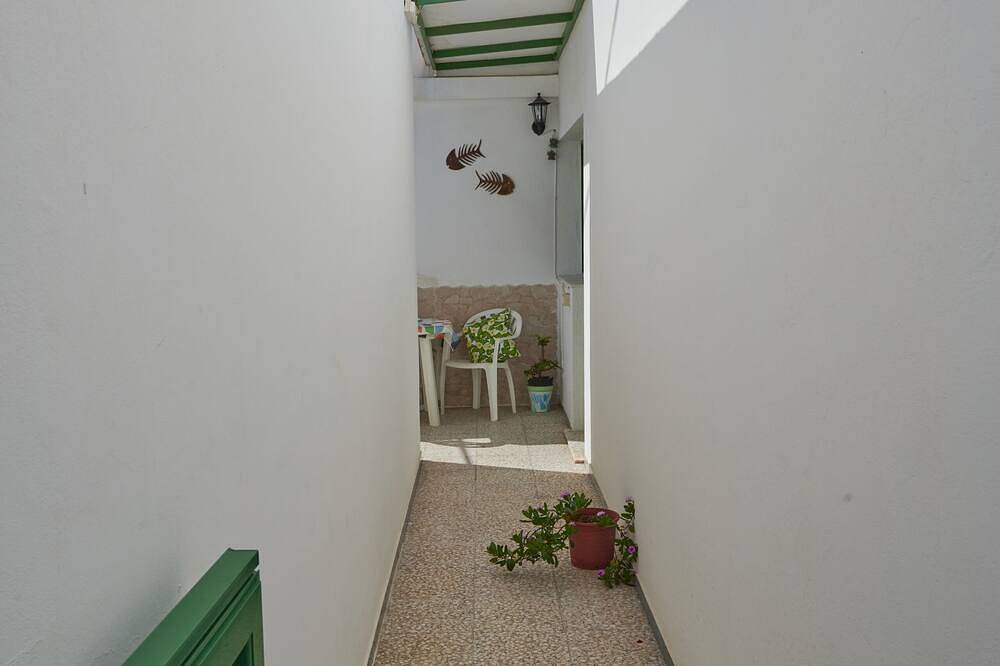 Apartamento entero, Apartamento Con Terracita Y Barbacoa  A Pocos Metros Del Mar in Tamaduste, Valverde