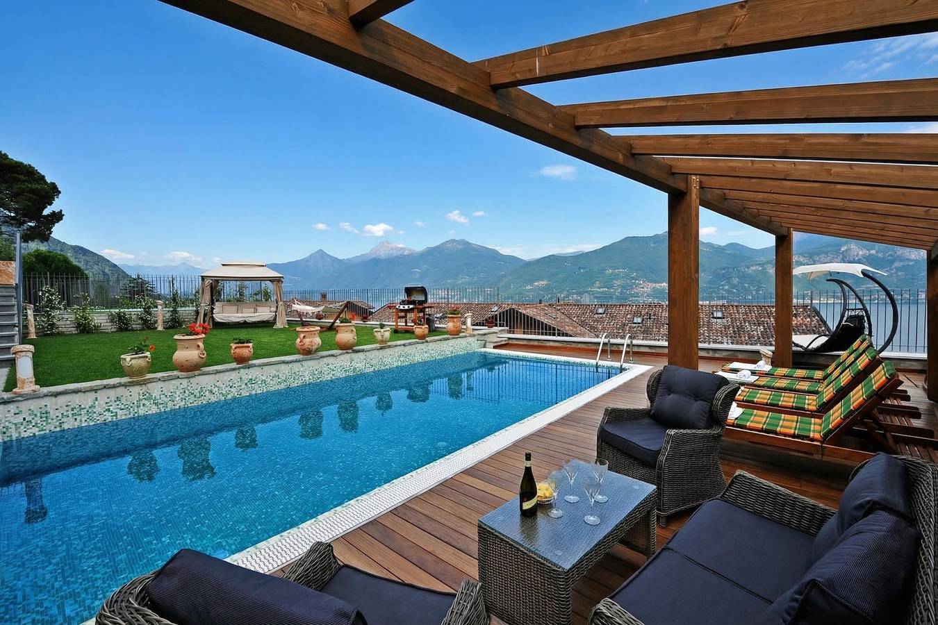 Ferienhaus für 9 Personen mit Terrasse in Menaggio, Gemeinde Menaggio