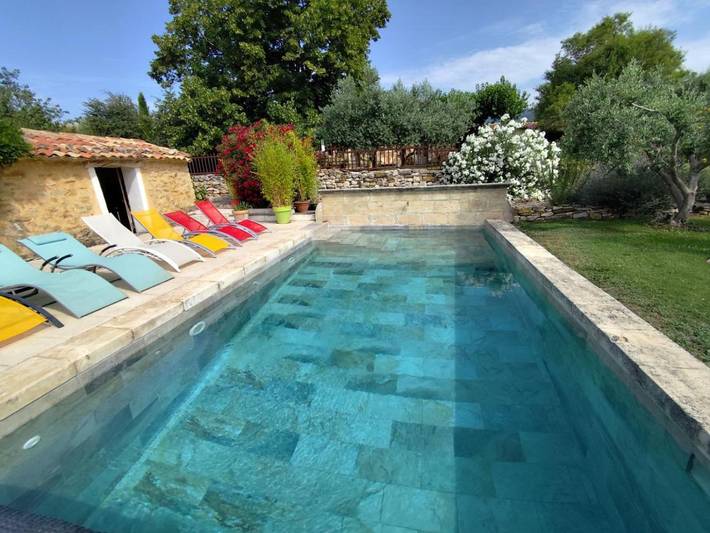 Location de vacances pour 11 personnes, avec vue ainsi que piscine et jardin à Lardiers - 3