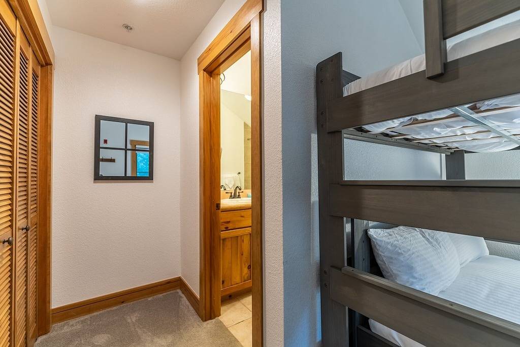 ** Neues Angebot ** Master Suite mit Kingsize-Bett, private Garage und Wäscherei, kostenloses Wifi in Arapahoe Basin