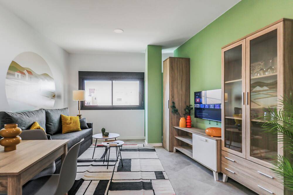 Entire apartment, City Hub Stay Tenefe in Vecindario, Santa Lucía de Tirajana