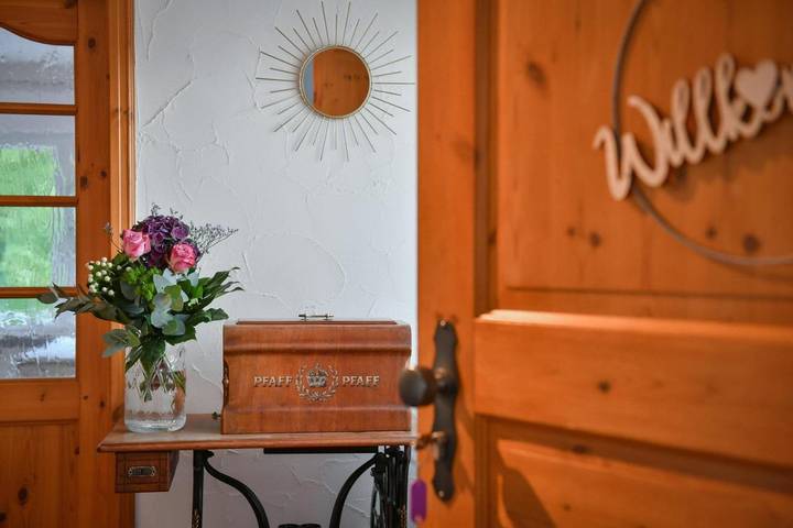 Ferienwohnung für 8 Personen, mit Balkon und Terrasse sowie Ausblick in Selb - 4