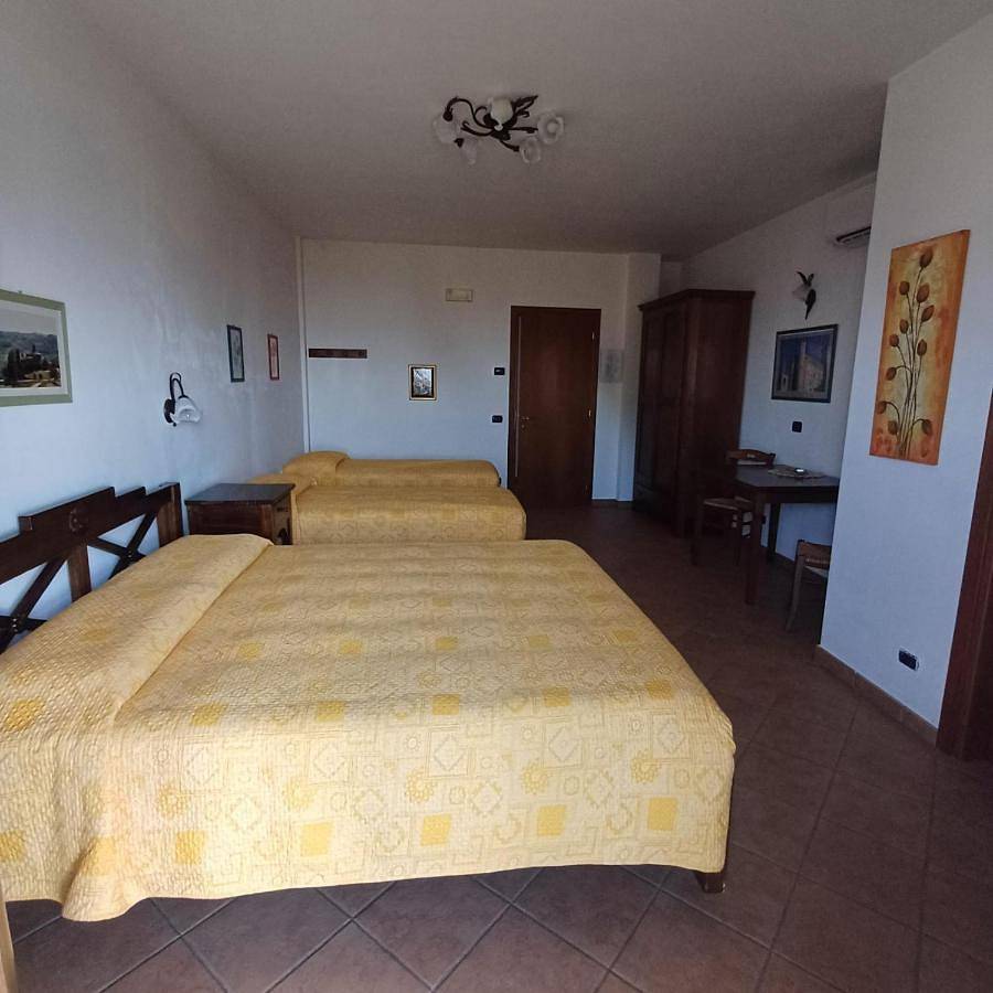 Agriturismo Le Viole in Barolo, Langhe