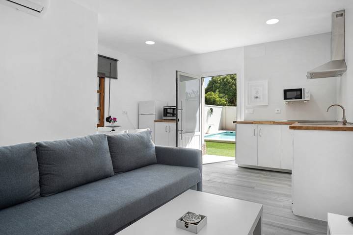 Villa Soleva con piscina, jardín y Wi-Fi in Conil de la Frontera, Costa de la Luz